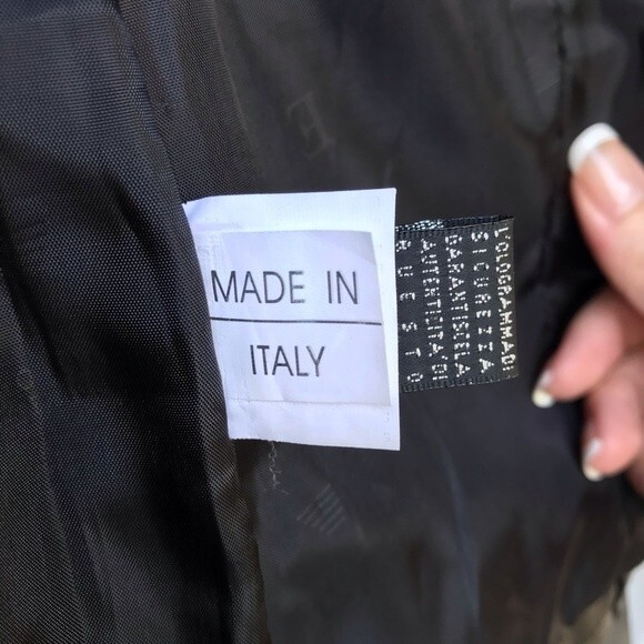 Emporio Armani Collezione Faux Leather Button Up Jacket- Medium- NWOTs! - Picture 3 of 10